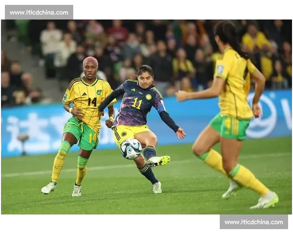 巴西国际与卡利美洲激战正酣 争夺南美赛事荣耀与晋级机会