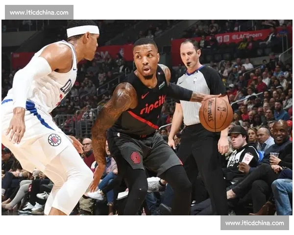 马刺火箭巅峰对决青春与经验的西部赛场季后席位较量之战焦点